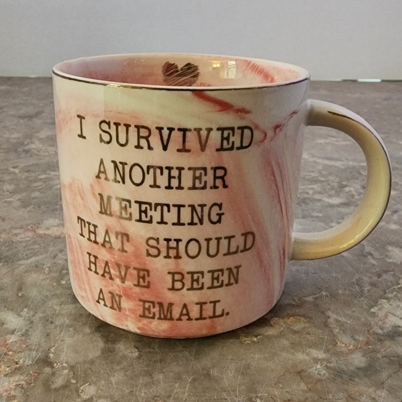 Hendson Ceramic Mug. Pink marbled with gold accent. 11.5 oz - Picture 2 of 6